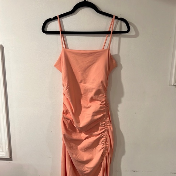 Susana Monaco Ruched Dress in Peaches - Picture 5 of 11